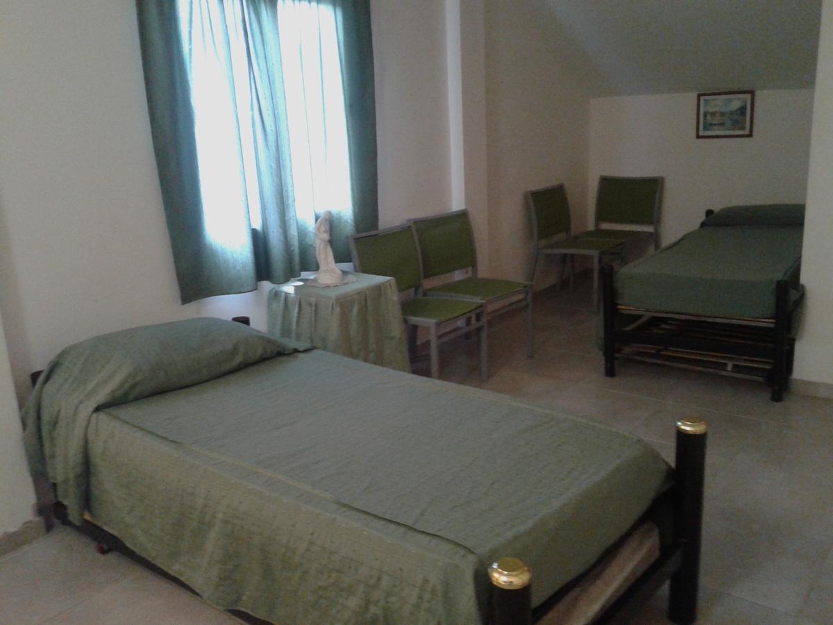 Hostal El Tucu Tucuc San Miguel de Tucumán Esterno foto